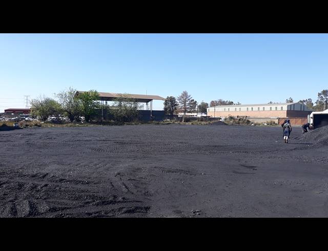 200M² MINI FACTORY FOR SALE IN RIVERSIDE